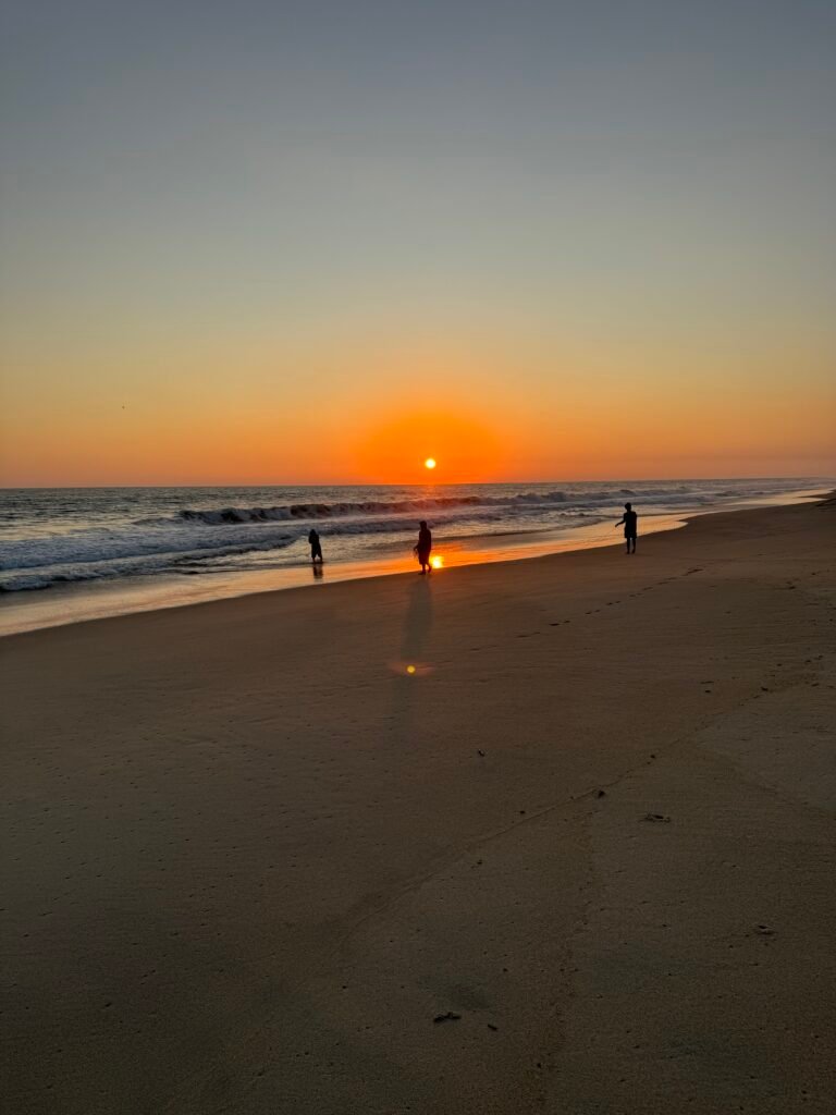 Atardecer en Playa Escobilla, costa del Pacífico en Oaxaca.